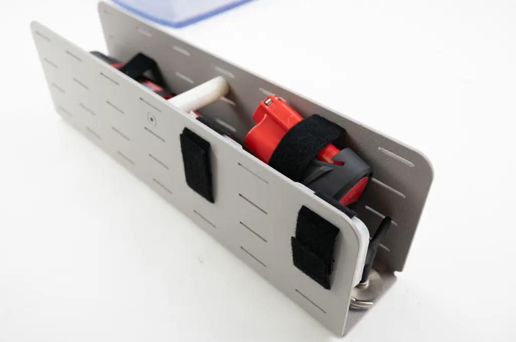 BOX11-Klapp-Inlay-Detail-1-(1-von-1).webp